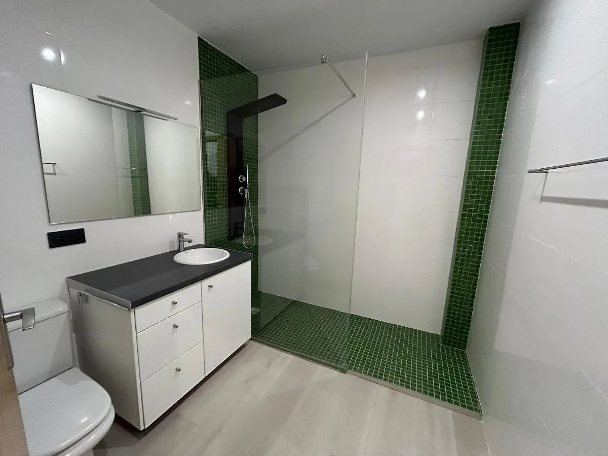 Costa Brava Apartments 帕拉弗鲁赫尔