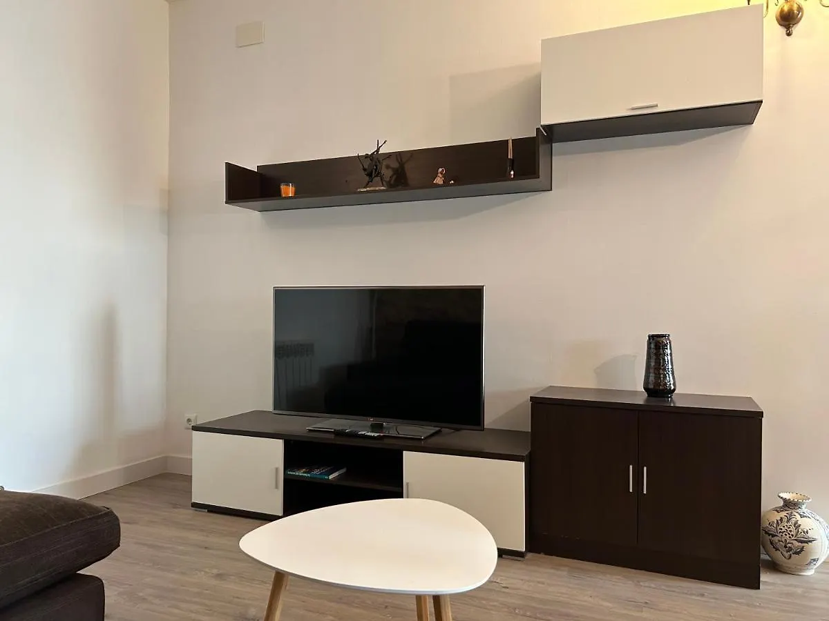 Costa Brava Apartments 帕拉弗鲁赫尔