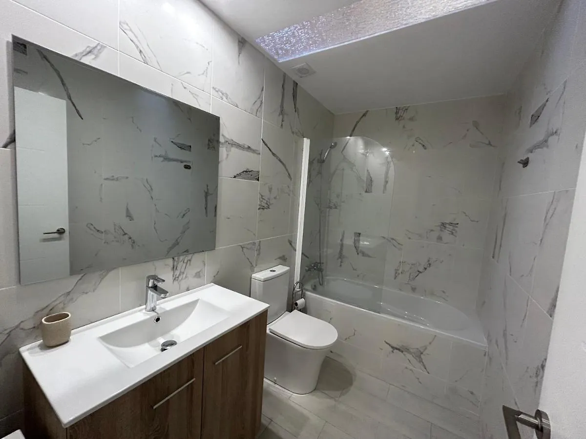 Costa Brava Apartments 帕拉弗鲁赫尔